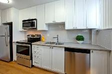 3 BEDROOM   1.5 BATHROOM TOWNHOUSE FOR RENT!