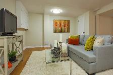 3 BEDROOM   1.5 BATHROOM TOWNHOUSE FOR RENT! - Photo 9