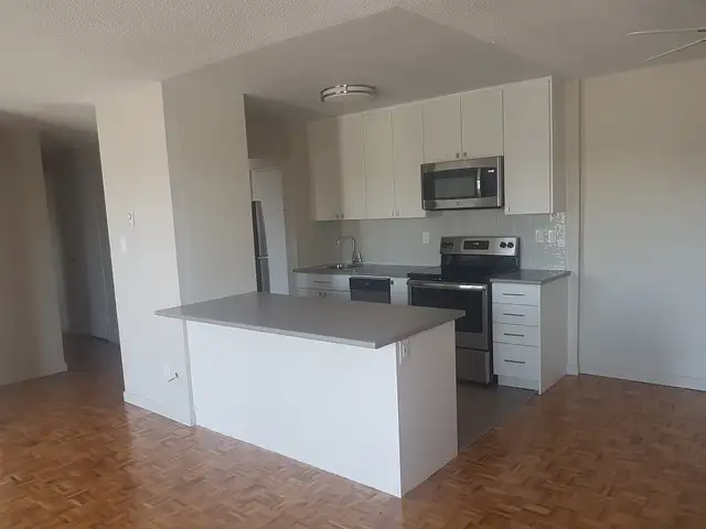 Stunning 2 Bedroom Apartment for Rent in Whitby!