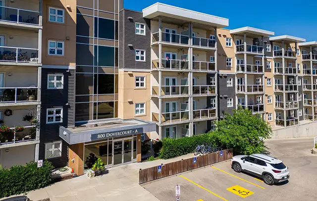 Elegant 1BR Suites in Winnipeg's prestigious Linden Ridge - Photo 2