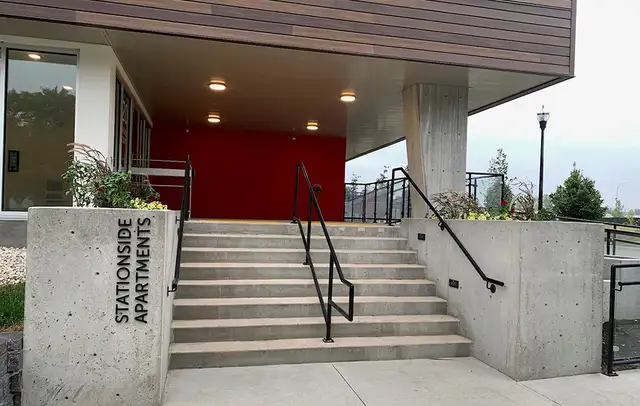 Modern 1 BR with Den in the heart of South Osborne - Stationside - Photo 17