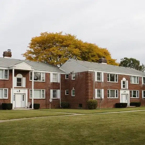 2 BR Apartments at WYANDOTTE ST., WINDSOR - Photo 20
