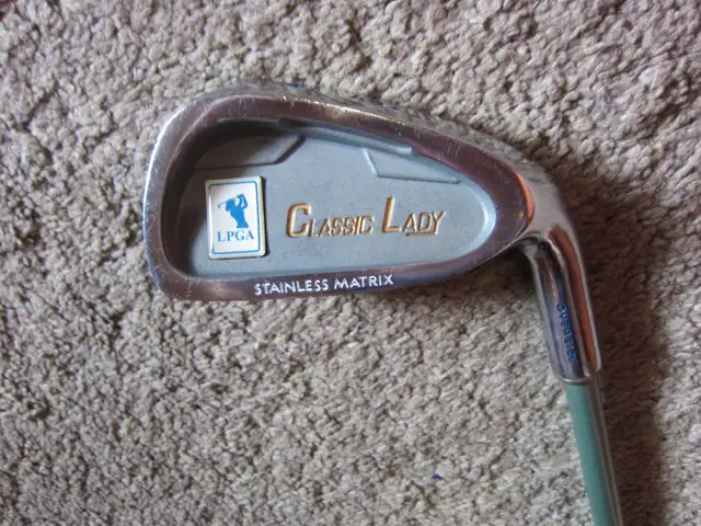 REAL NICE LADIES GOLF EQUIPMENT PACKAGE - Photo 3