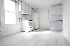 2 Bdm   Den/1 Bth Apt, All Utils Incl, May 15 - Photo 4