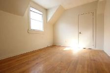 2 Bdm   Den/1 Bth Apt, All Utils Incl, May 15 - Photo 11