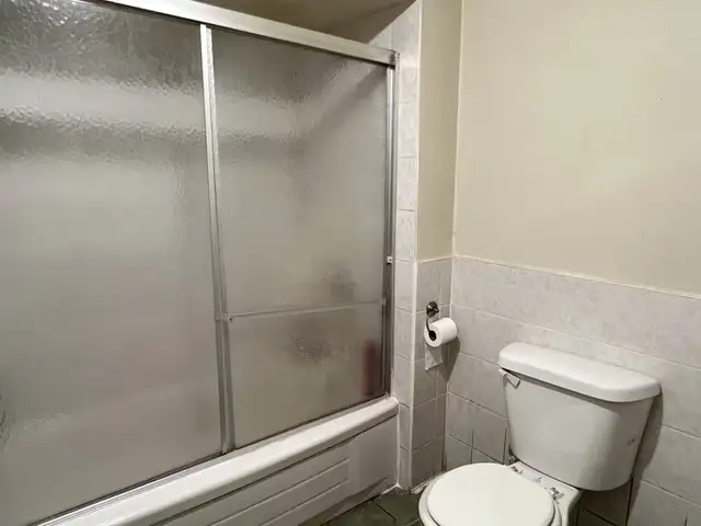 Furnished Room for Rent in Basement Apartment - Photo 9