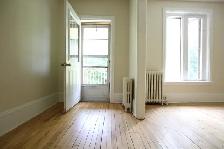 2Bedroom   Flex Spaces Overlooking Park, Lower Town, AvailNow! - Photo 2