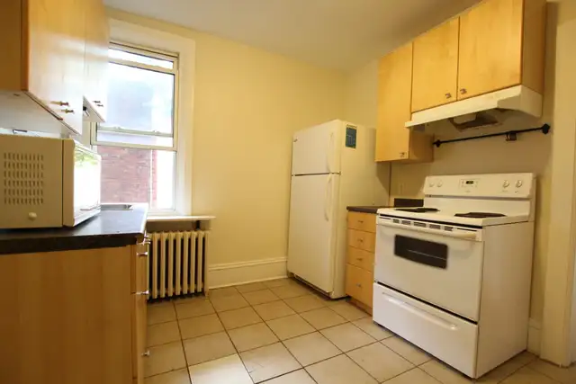 2Bedroom   Flex Spaces Overlooking Park, Lower Town, AvailNow! - Photo 5