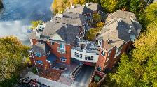 Stunning 2Storey Riverfront Condo, 2 Bed, 1Pkg, AvailNow! - Photo 5