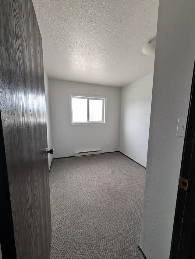 Unfurnished 2 Bed, 1 Bath Apartment - Photo 6