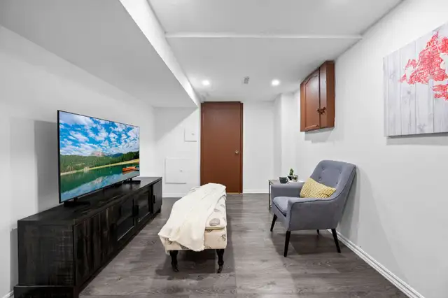 Basement for rent - Photo 2