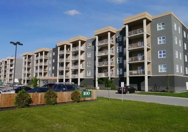 Modern 1 Bedroom Condo in River Park South - 503-100 Creek Bend