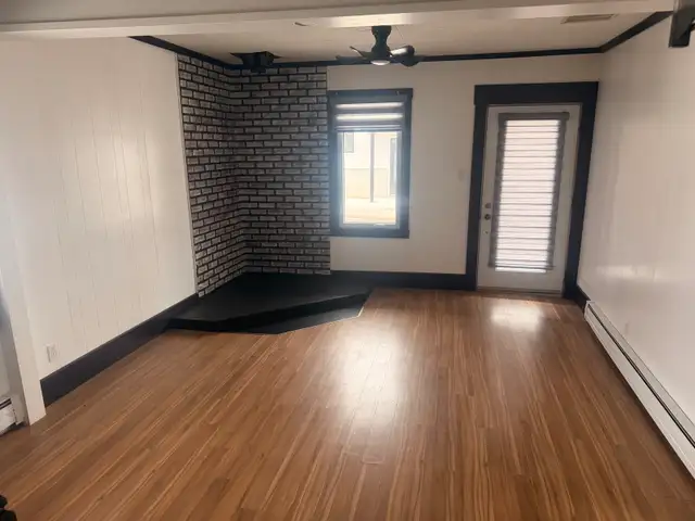 Maison avec 2 Garages - Photo 4