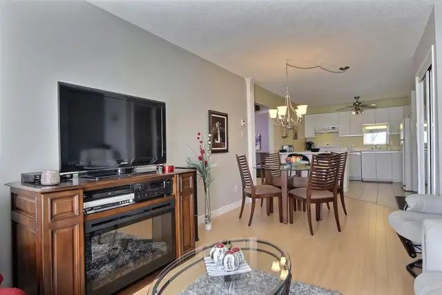 4 1/2 rue de Caen LES SAULES - POUR LE 1er JUILLET  au 1er étage - Photo 4