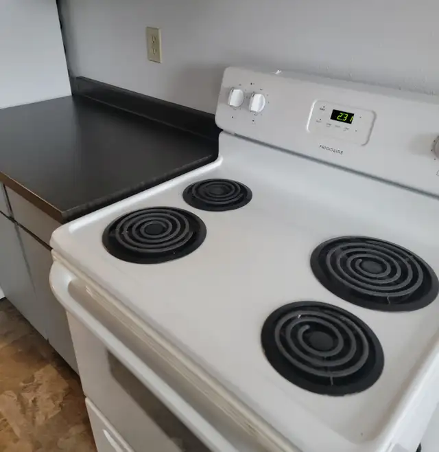 Unfurnished 2 Bed, 1 Bath Apartment - Photo 4