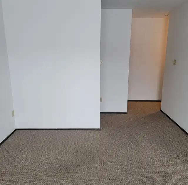 Unfurnished 2 Bed, 1 Bath Apartment - Photo 6
