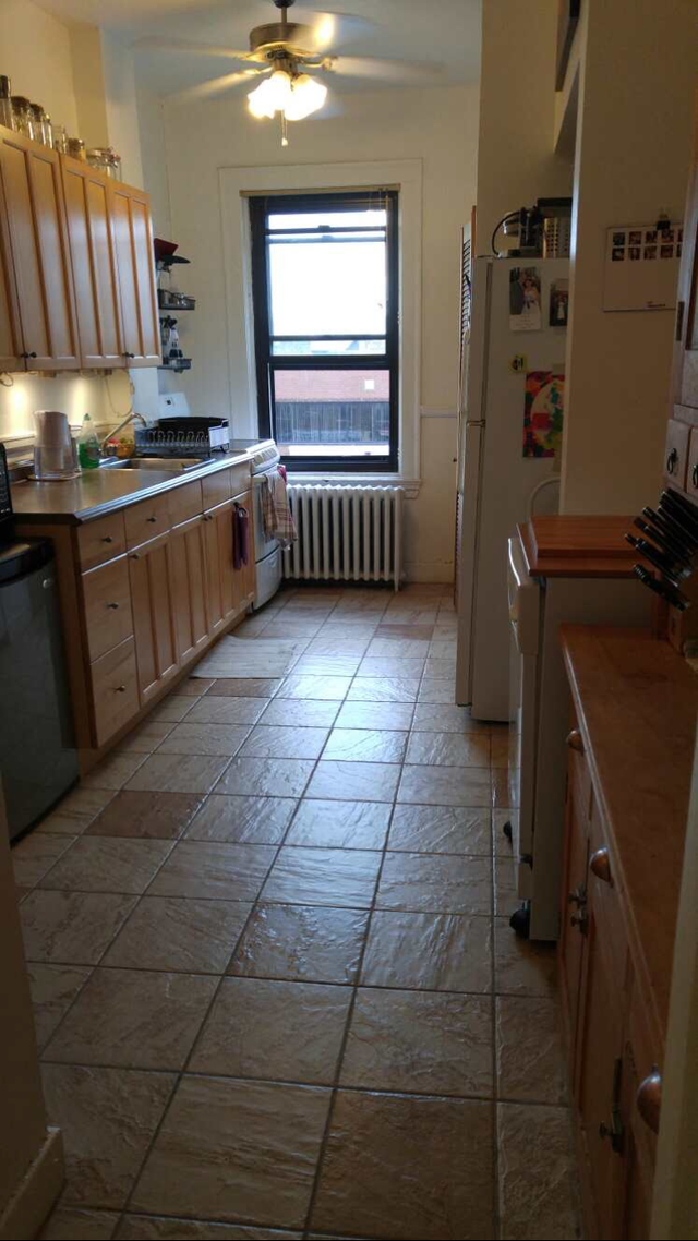 Large renovated  4 1/2 in the heart of Monkland Village for July - Photo 6