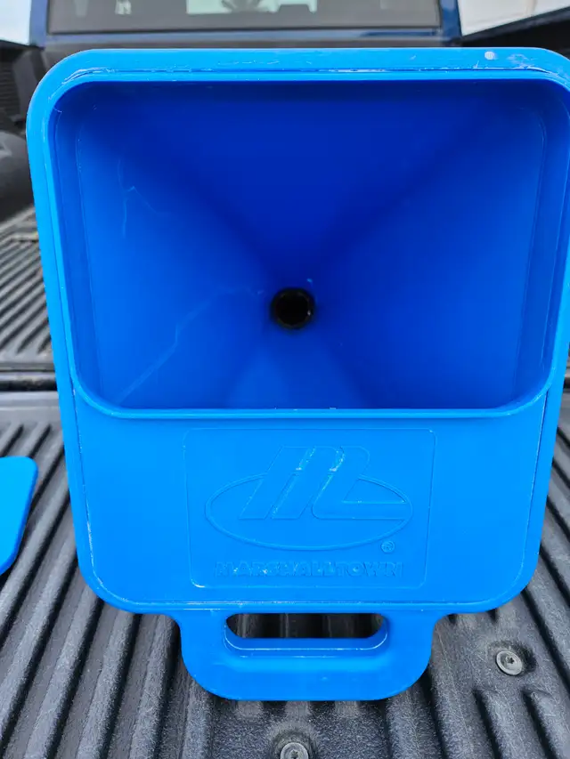 Marshall-town texture hopper, like new. $ 40 - Photo 3