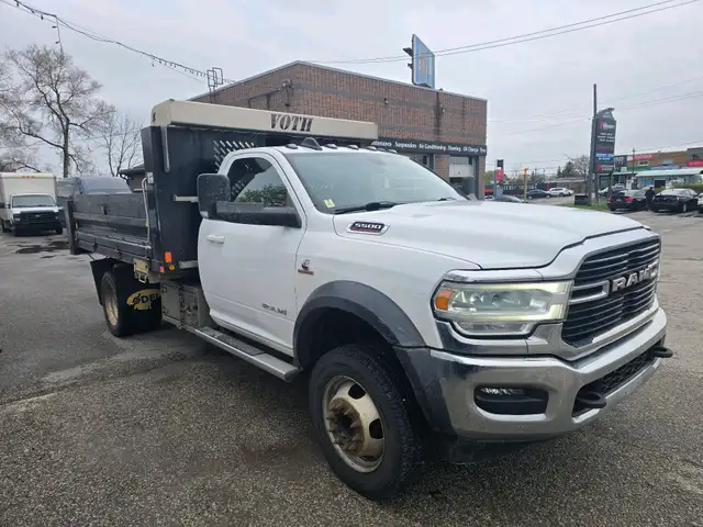 2021 Ram 5500 SLT - Photo 8