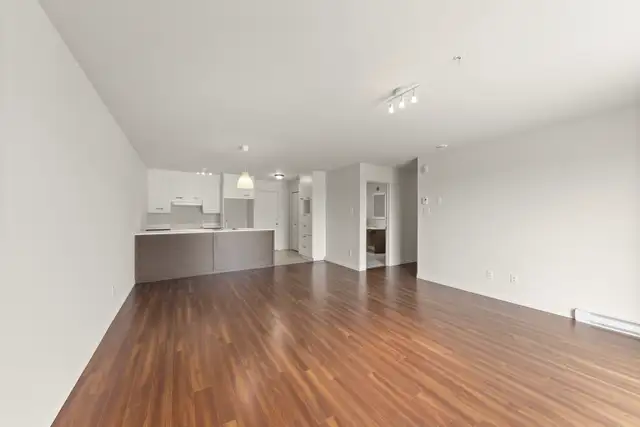 appartement  condo logement 41/2 a loué GARAGE - Photo 4
