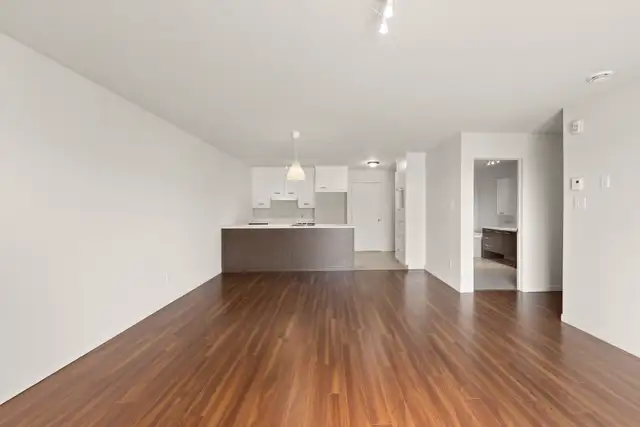 appartement  condo logement 41/2 a loué GARAGE - Photo 5