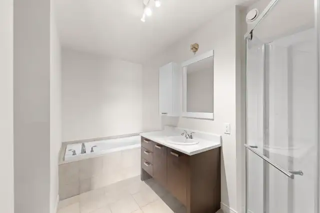 appartement  condo logement 41/2 a loué GARAGE - Photo 8