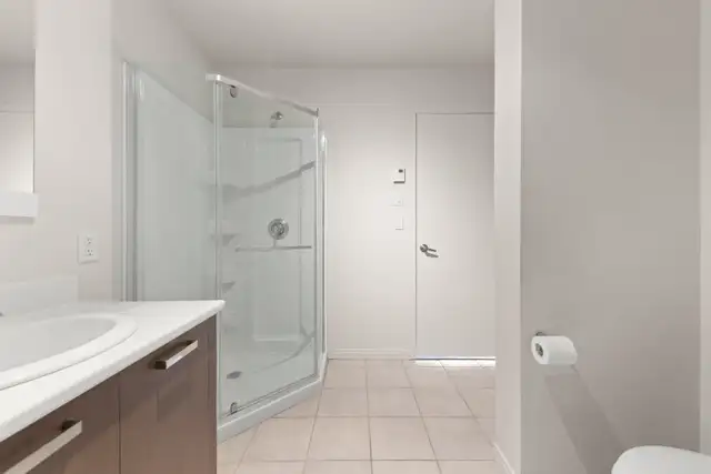 appartement  condo logement 41/2 a loué GARAGE - Photo 9