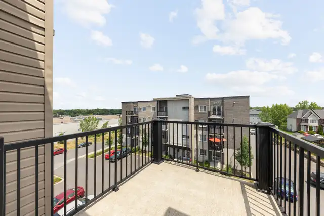appartement  condo logement 41/2 a loué GARAGE - Photo 17