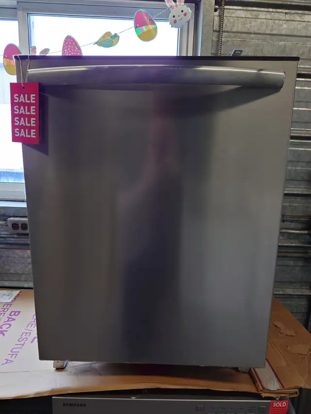 Frigidaire Gallery '24' Stainless Steel DIshwasher on Sale‼️