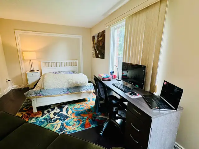 Private Furnished Room for Rent – Erin Mills, Mississauga