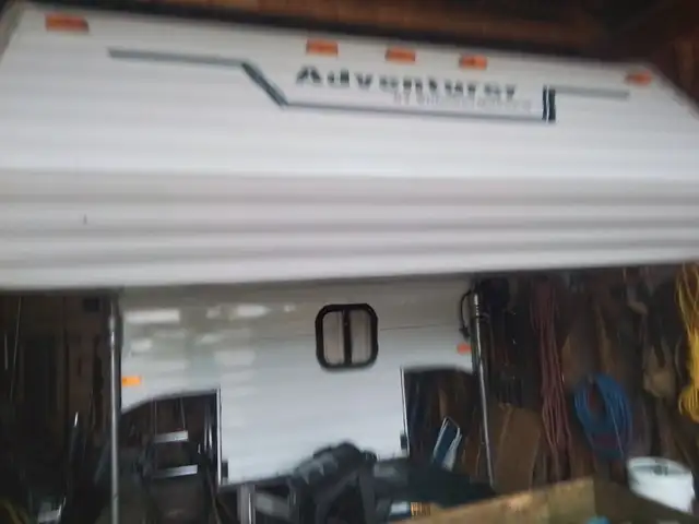 1999 Adventurer - Photo 4