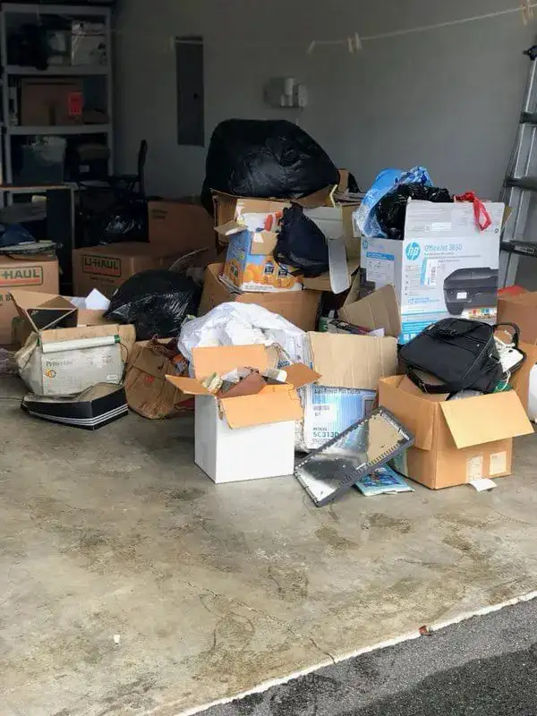 junk- garbage removal - dump runs - Photo 2