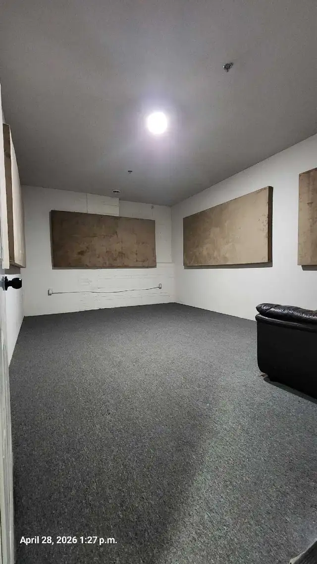 Rehearsal, Media, Recording, Podcast space for rent MONTHLY Bi - Photo 2