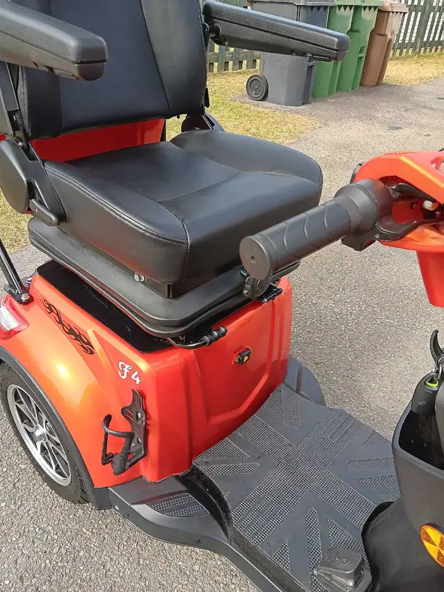 Quadriporteur Liberta électrique2025 autonomie 90klm vitesse 32k - Photo 10