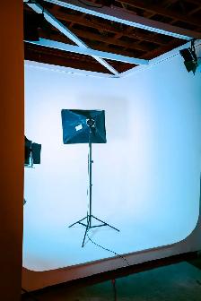 Flexible Office, Warehouse Space & Co-Work Facility - Photo 9