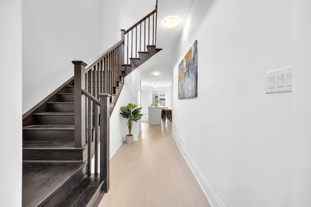 4BR Detached Home for Rent in North Pickering - Photo 2