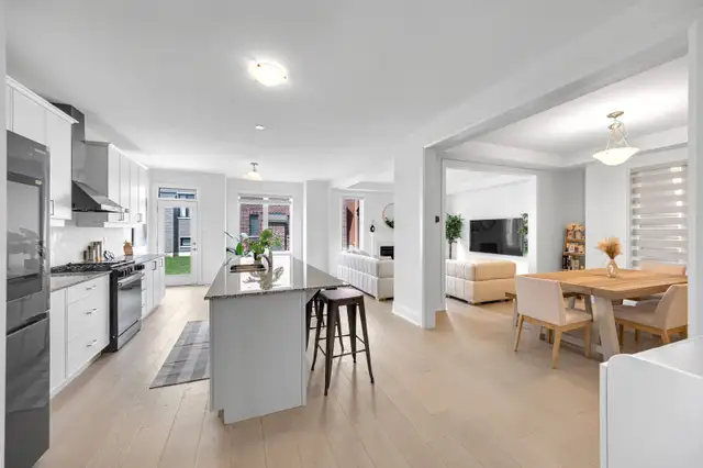 4BR Detached Home for Rent in North Pickering - Photo 3