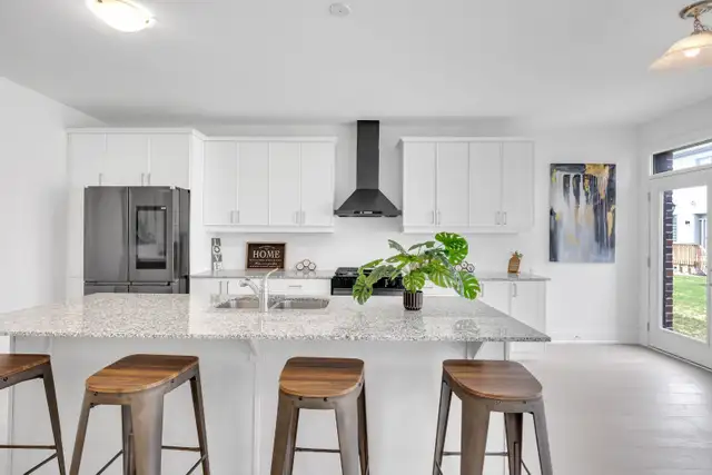 4BR Detached Home for Rent in North Pickering - Photo 6