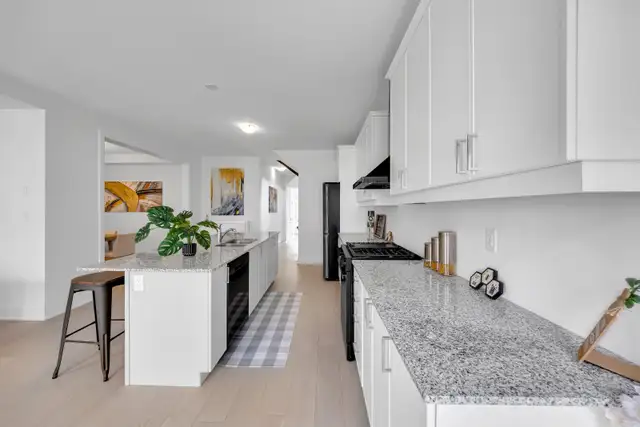 4BR Detached Home for Rent in North Pickering - Photo 9