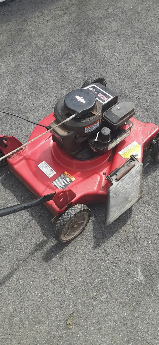 20 inch Murray gas push lawn mower