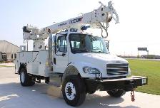 2015 Freightliner M2 Terex Commander 4047 Digger Derrick