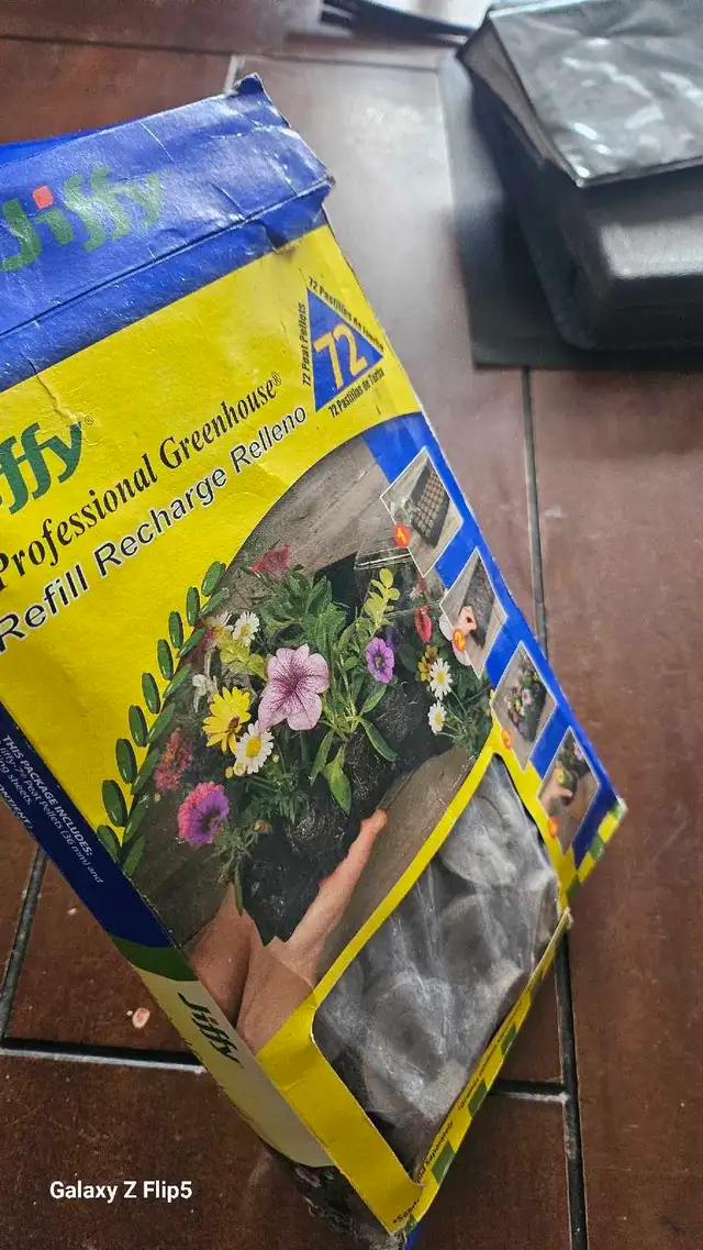 Pastilles de terres pour recharge (plantes/fleurs) - Photo 3