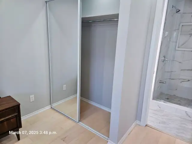 Room with Private washroom for rent, Mississauga, $1200 all incl - Photo 5