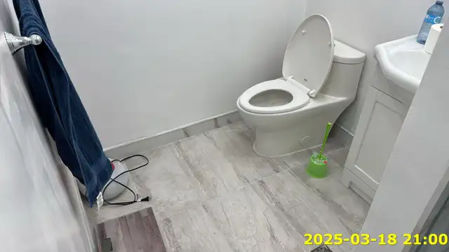 Room with Private washroom for rent, Mississauga, $1200 all incl - Photo 10