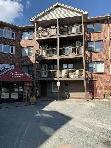 2 bedroom  90 Camelot Lane July 1