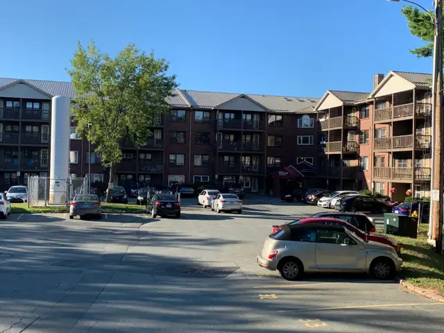 2 bedroom  90 Camelot Lane July 1 - Photo 2