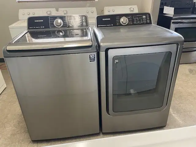 Laveuse sécheuse top load grises grande capacité Samsung