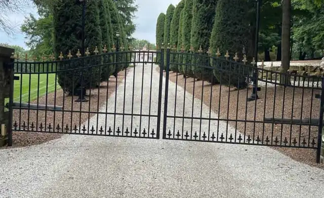 20FT Decorative Iron Gate w/ Arrow Art - Photo 2