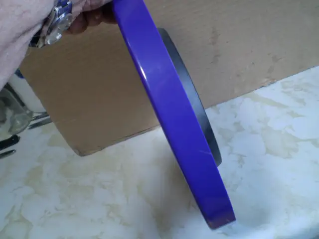 NBA LOS ANGELES LAKERS QUARTZ WALL CLOCK- USED- $20 - Photo 3