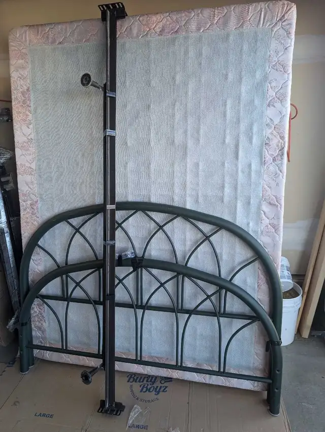 Queen Bed - Can Deliver - Photo 5